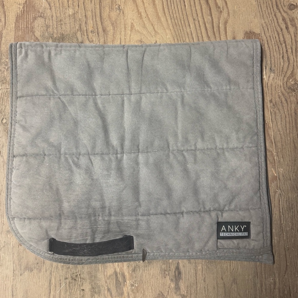 Anky equestrian microsuede technical dressage saddle pad